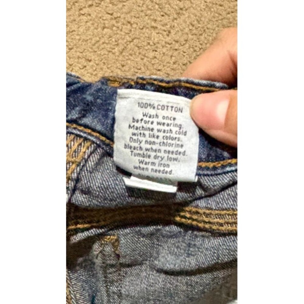 Shorts - Picture 4 of 4